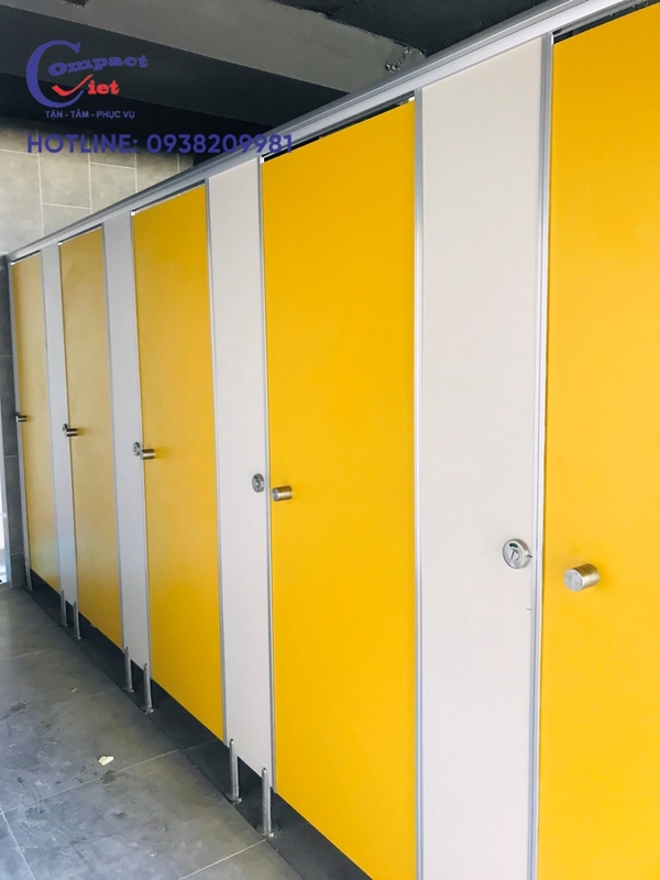 Làm vách ngăn phòng máy lạnh giá rẻ chất lượng tại Compact Việt